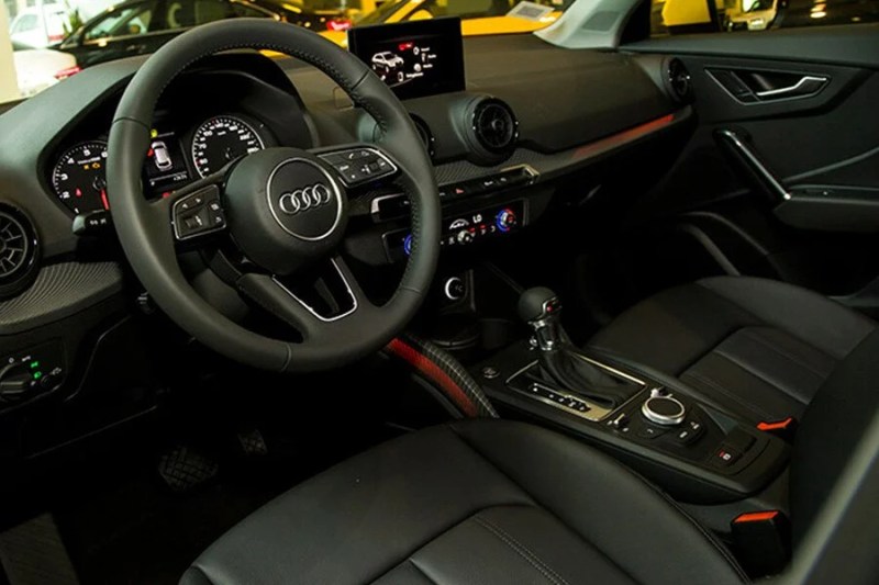 Nội thất xe Audi Q2 - Hình 5