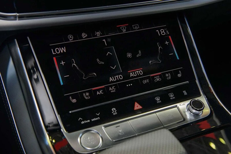 Nội Thất Audi Q8 - Hình 3